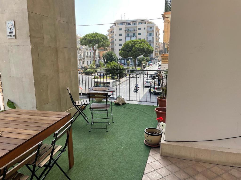 Locami Holiday&Rooms Suite Jolanda 카타니아 외부 사진