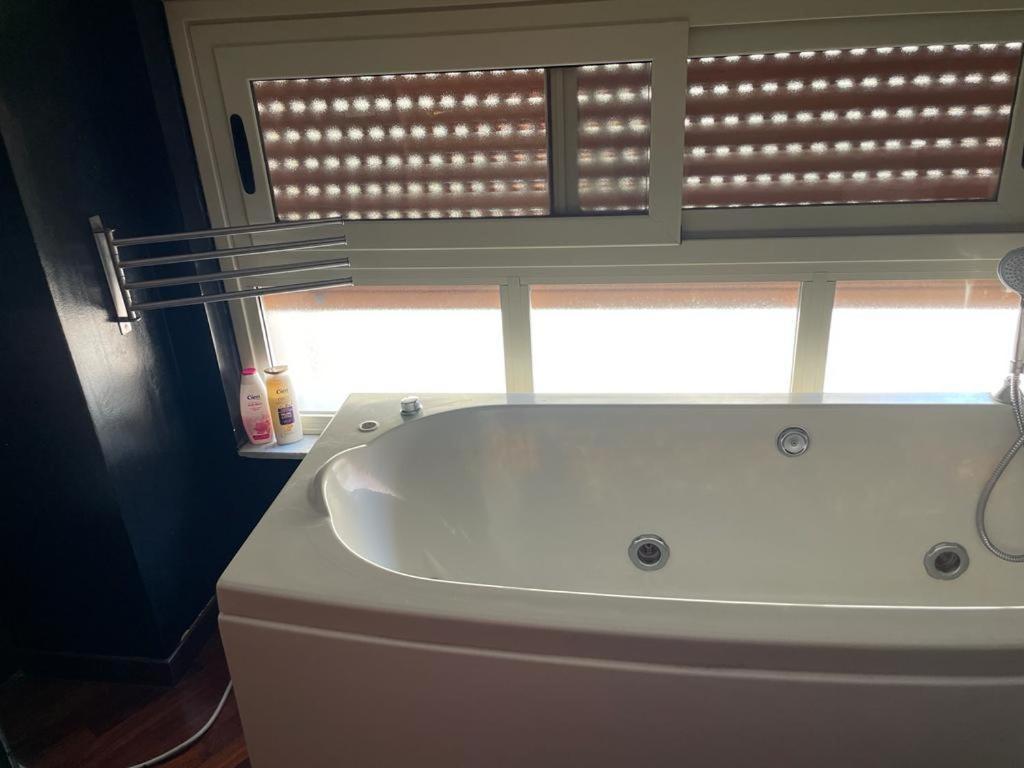 Locami Holiday&Rooms Suite Jolanda 카타니아 외부 사진