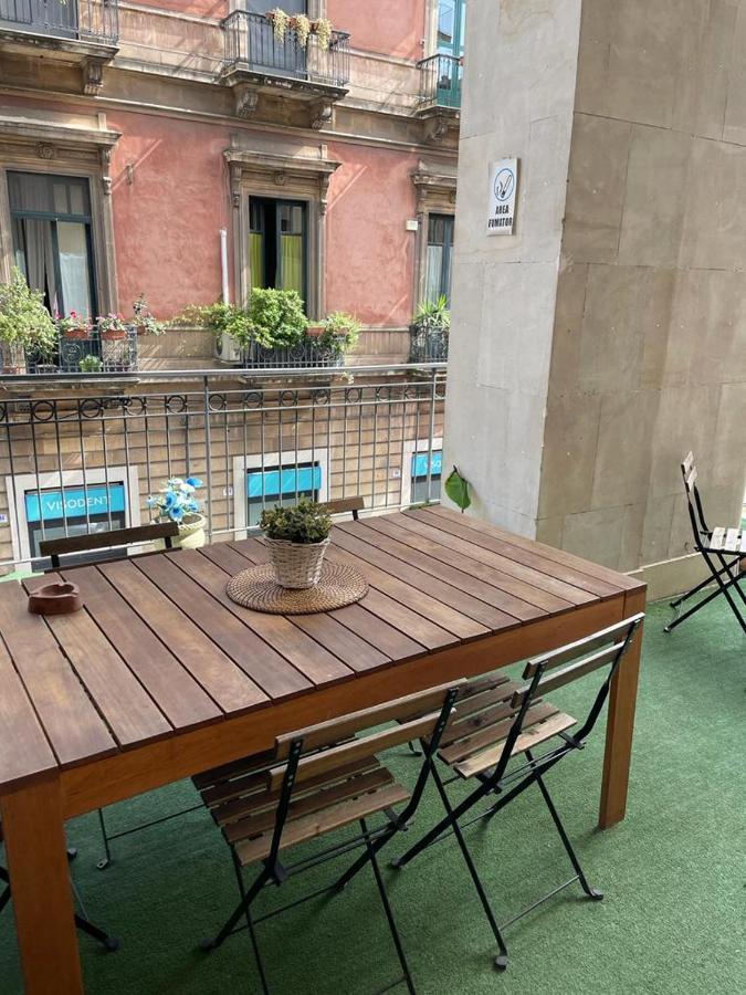 Locami Holiday&Rooms Suite Jolanda 카타니아 외부 사진